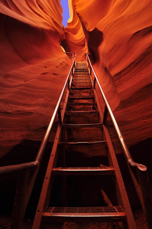 Лестница в нижний каньон Антилопы